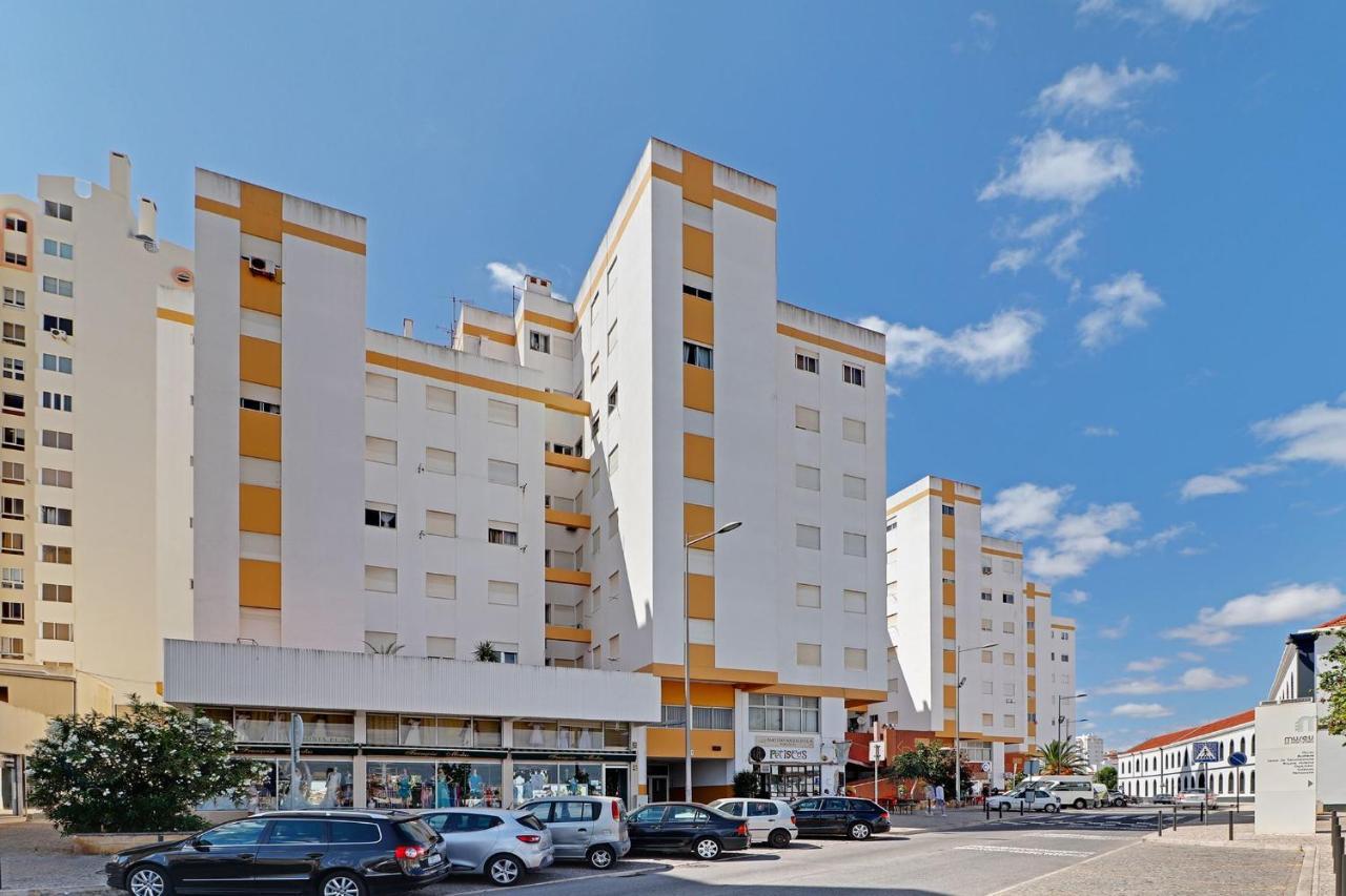 Апартаменты Portimao Marina View By Homing Экстерьер фото